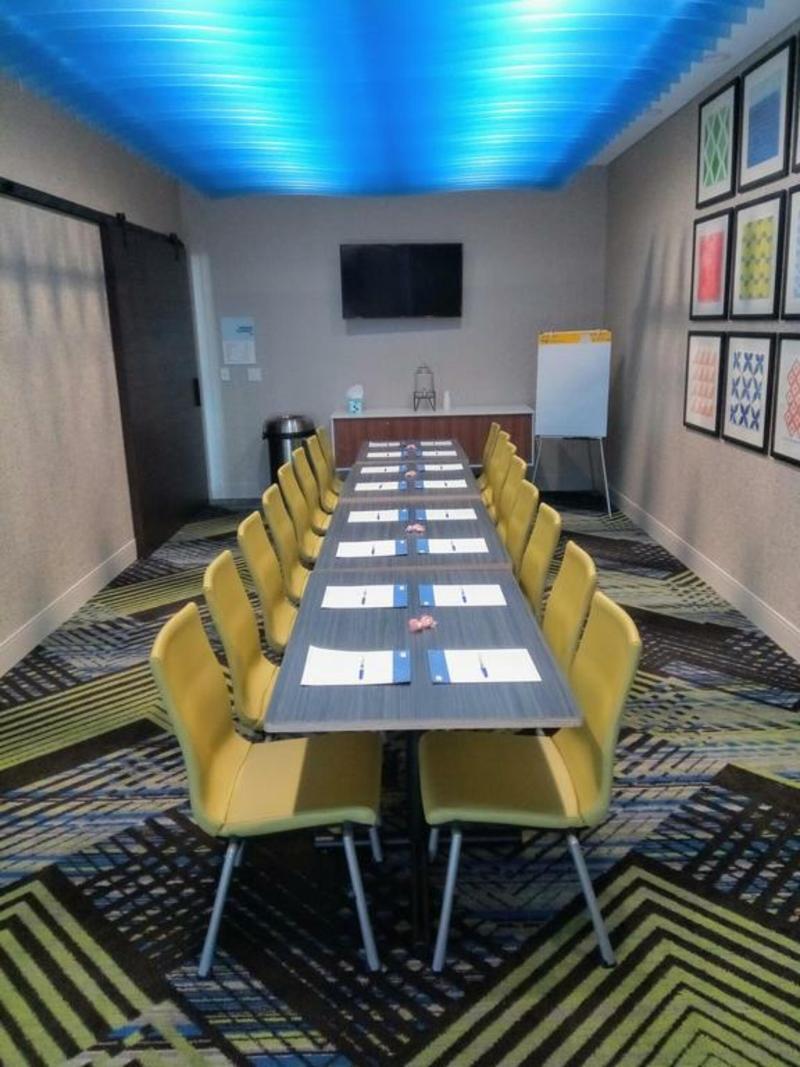 Holiday Inn Express & Suites - Dallas Nw Hwy - Love Field By Ihg Zewnętrze zdjęcie