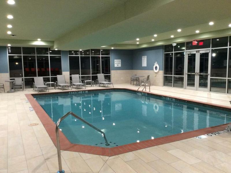 Holiday Inn Express & Suites - Dallas Nw Hwy - Love Field By Ihg Zewnętrze zdjęcie
